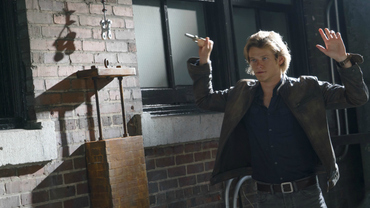 MacGyver: First Look At The Series Premiere